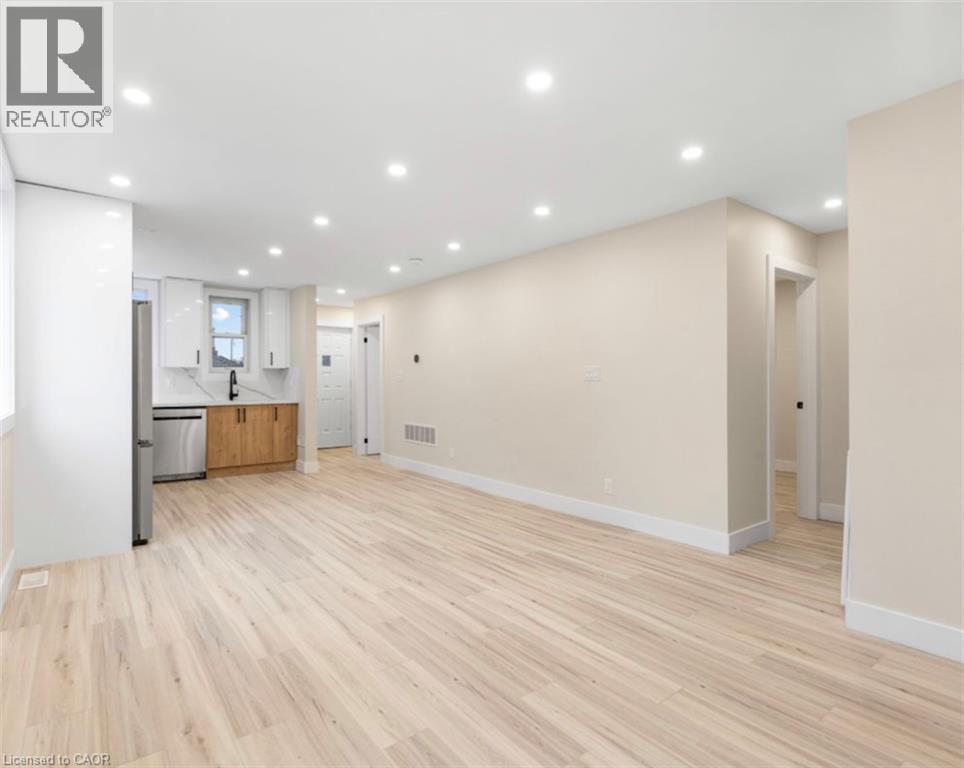 264 Thayer Avenue Unit# 1, Hamilton, Ontario  L9A 1J7 - Photo 4 - 40791429