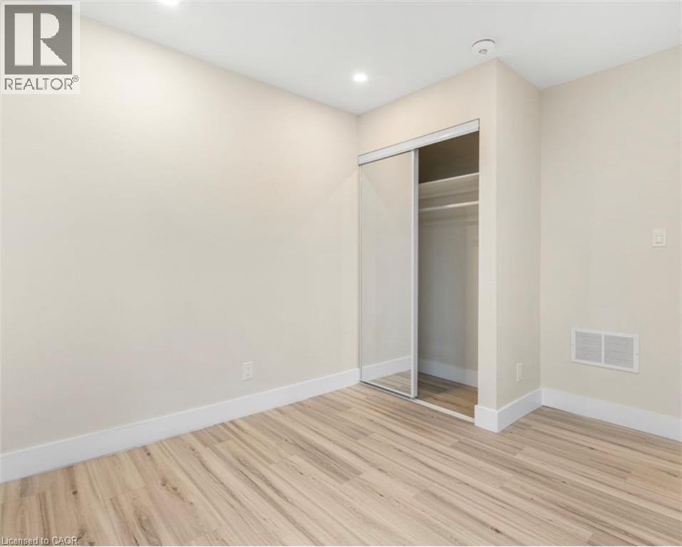 264 Thayer Avenue Unit# 1, Hamilton, Ontario  L9A 1J7 - Photo 9 - 40791429