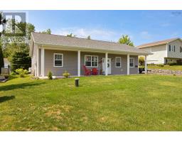 243 Braemar Drive, Westmount, Ca