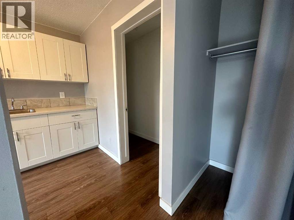 6323 59 Avenue, Red Deer, Alberta  T4N 5P9 - Photo 8 - A2272222