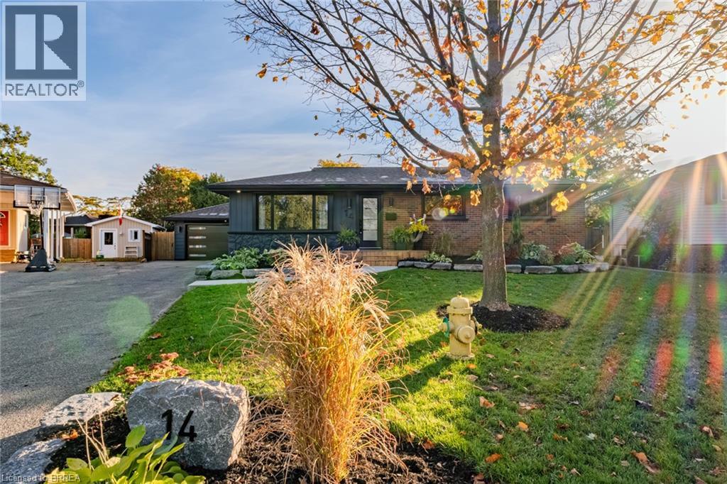 14 MONTOUR Place, Brantford, Ontario