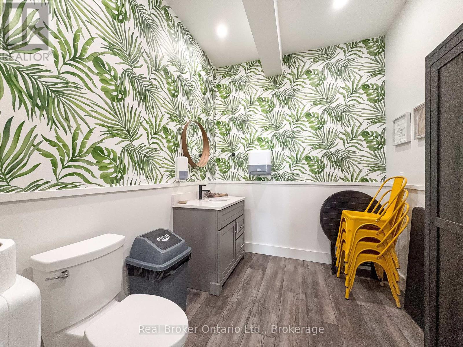 189-193 High Street, Saugeen Shores, Ontario  N0H 2L0 - Photo 12 - X12438829