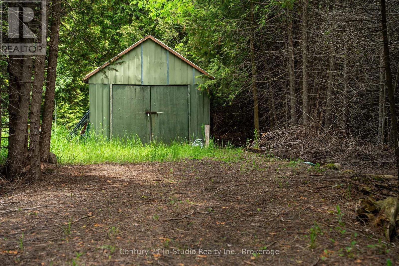 314346 Rocky Church Road W, West Grey, Ontario  N0G 1R0 - Photo 24 - X12492538