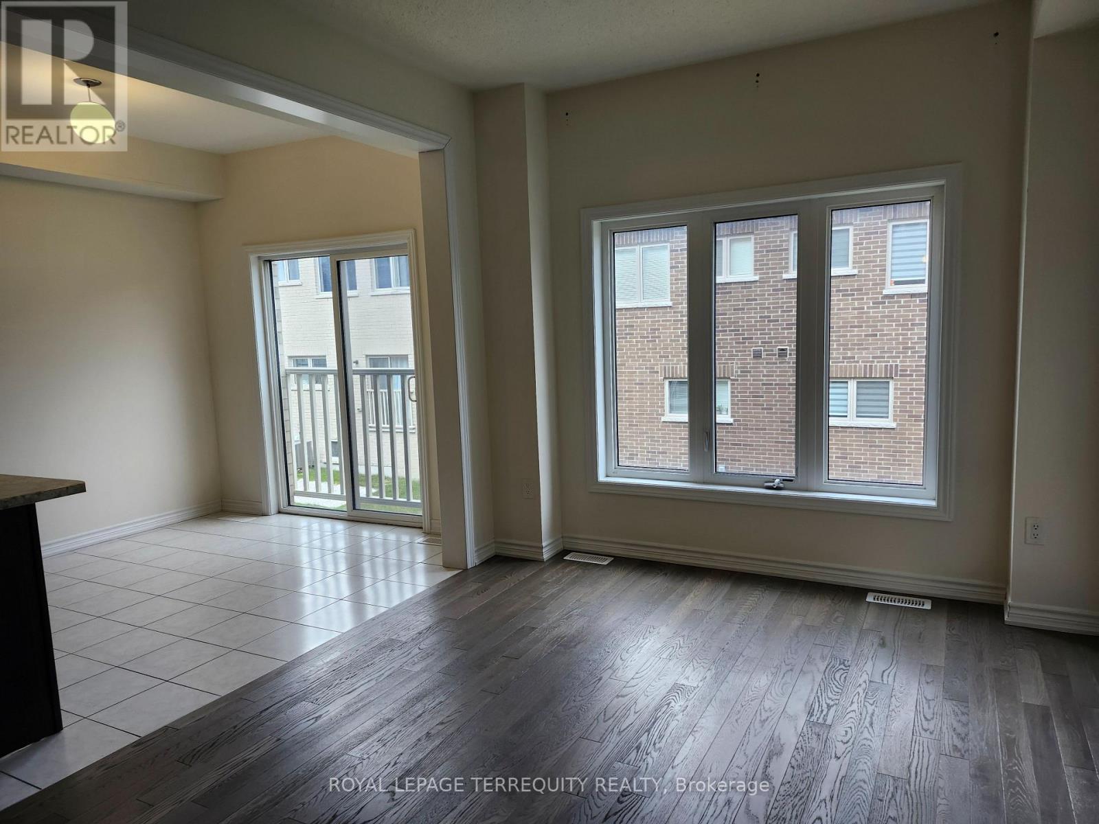 2521 Athena Path, Pickering, Ontario  L1X 2R2 - Photo 10 - E12589338