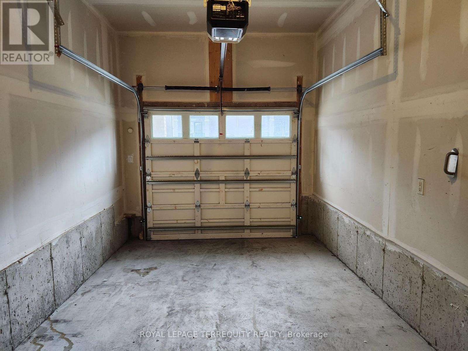 2521 Athena Path, Pickering, Ontario  L1X 2R2 - Photo 13 - E12589338