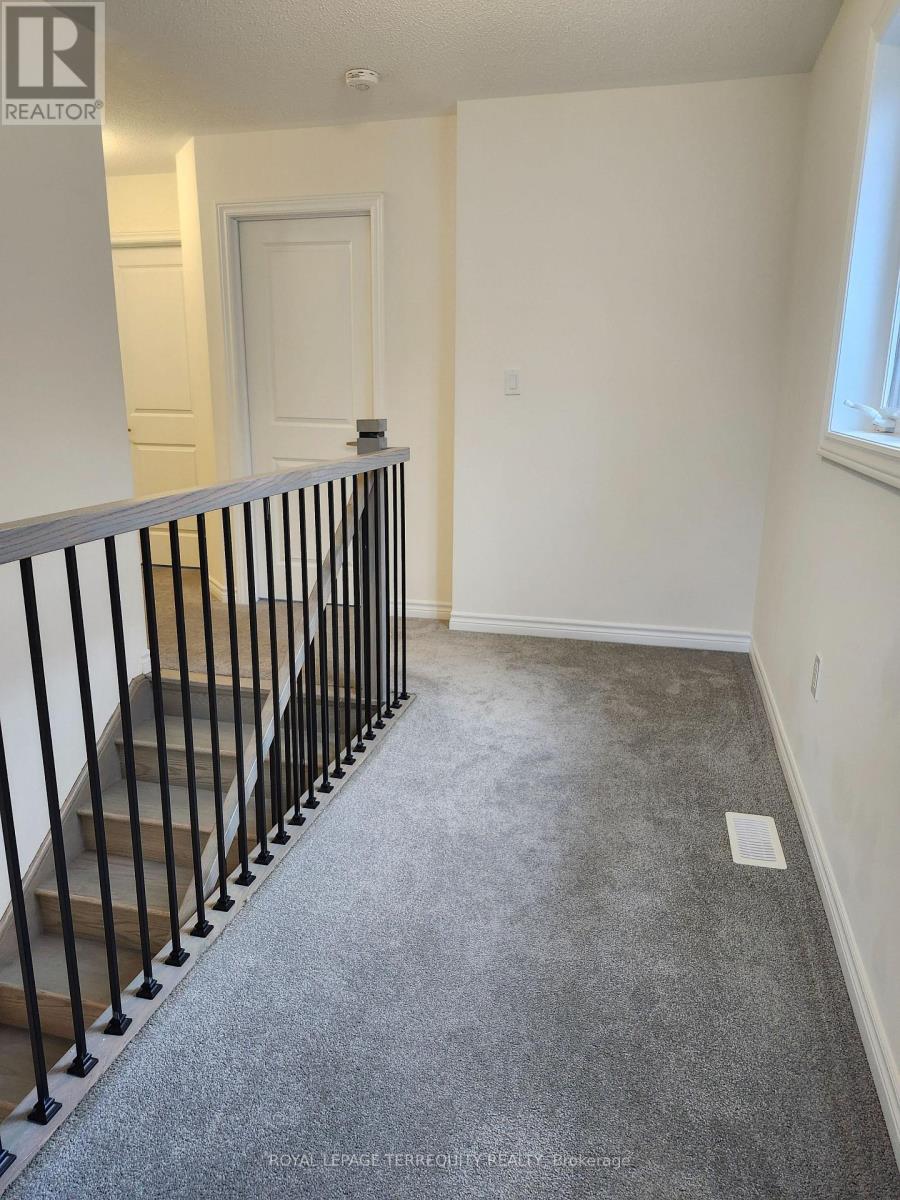 2521 Athena Path, Pickering, Ontario  L1X 2R2 - Photo 18 - E12589338