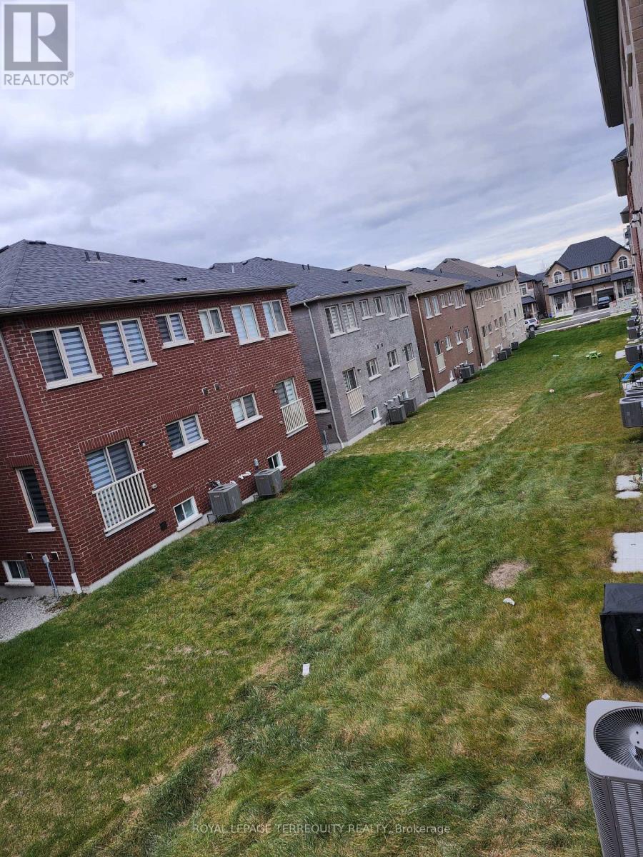 2521 Athena Path, Pickering, Ontario  L1X 2R2 - Photo 33 - E12589338