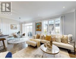 43 STOCKELL CRESCENT