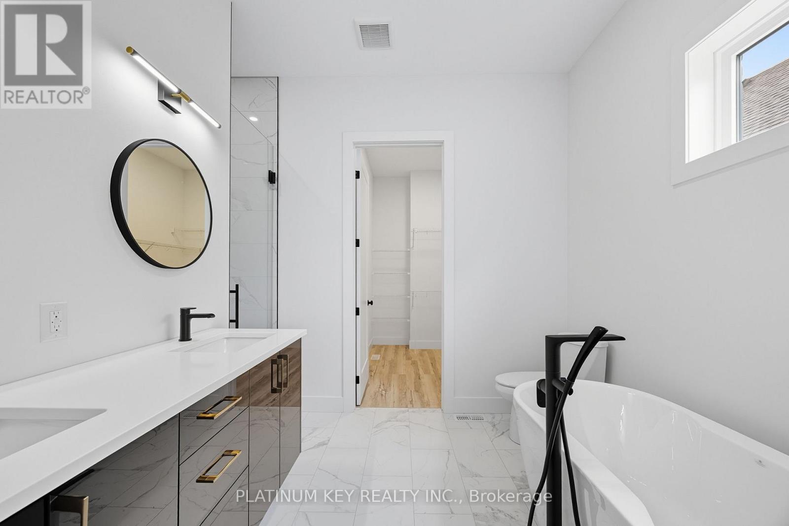 32 Briscoe Crescent, Strathroy-Caradoc, Ontario N7G 4E2 - Photo 19 - X12530014