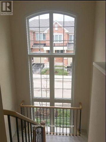 25 Avonmore Trail, Vaughan, Ontario  L6A 4Y4 - Photo 6 - N12589400