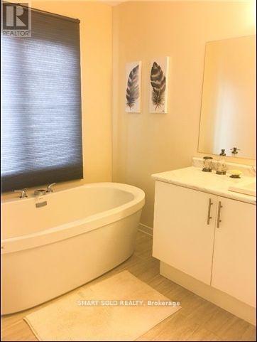 25 Avonmore Trail, Vaughan, Ontario  L6A 4Y4 - Photo 8 - N12589400