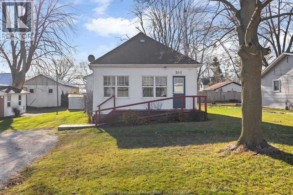 MLS# 25030842: 100 ELM STREET, Wheatley, Canada