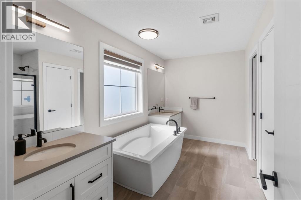 204, 201 Cooperswood Green Sw, Airdrie, Alberta  T3B 3Y6 - Photo 27 - A2259642