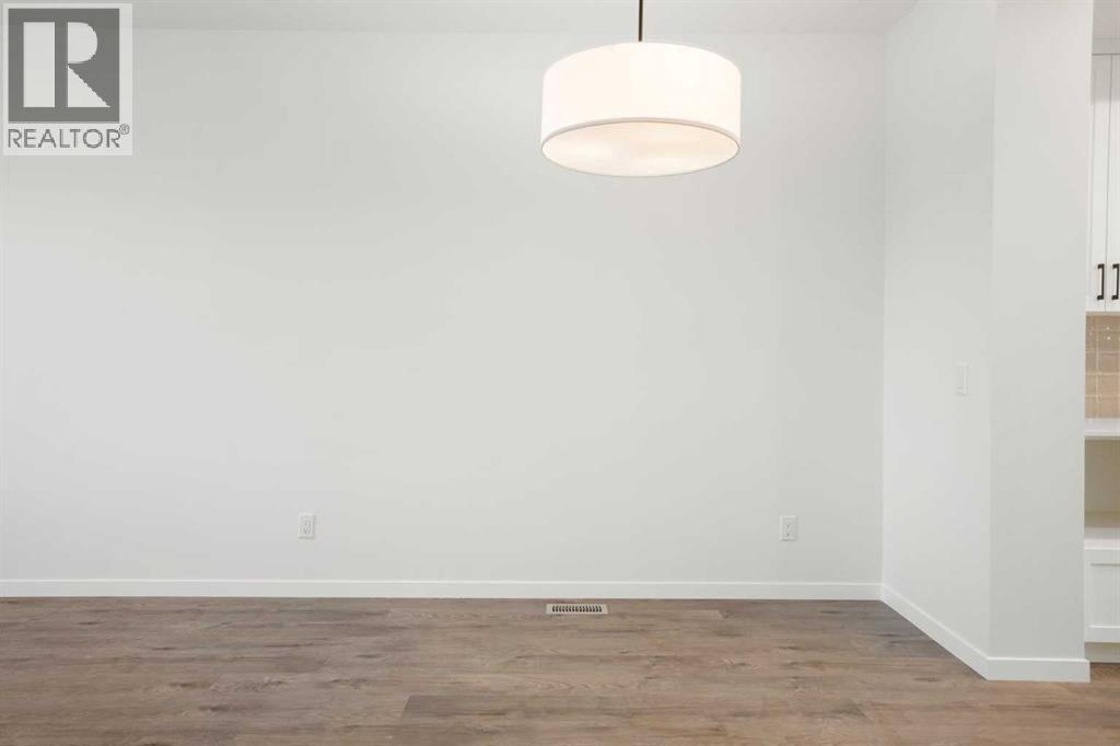 103 Royston Way Nw, Calgary, Alberta  T3L 0M4 - Photo 14 - A2266192