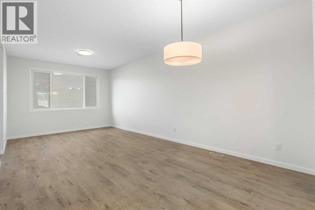 103 Royston Way Nw, Calgary, Alberta  T3L 0M4 - Photo 7 - A2266192