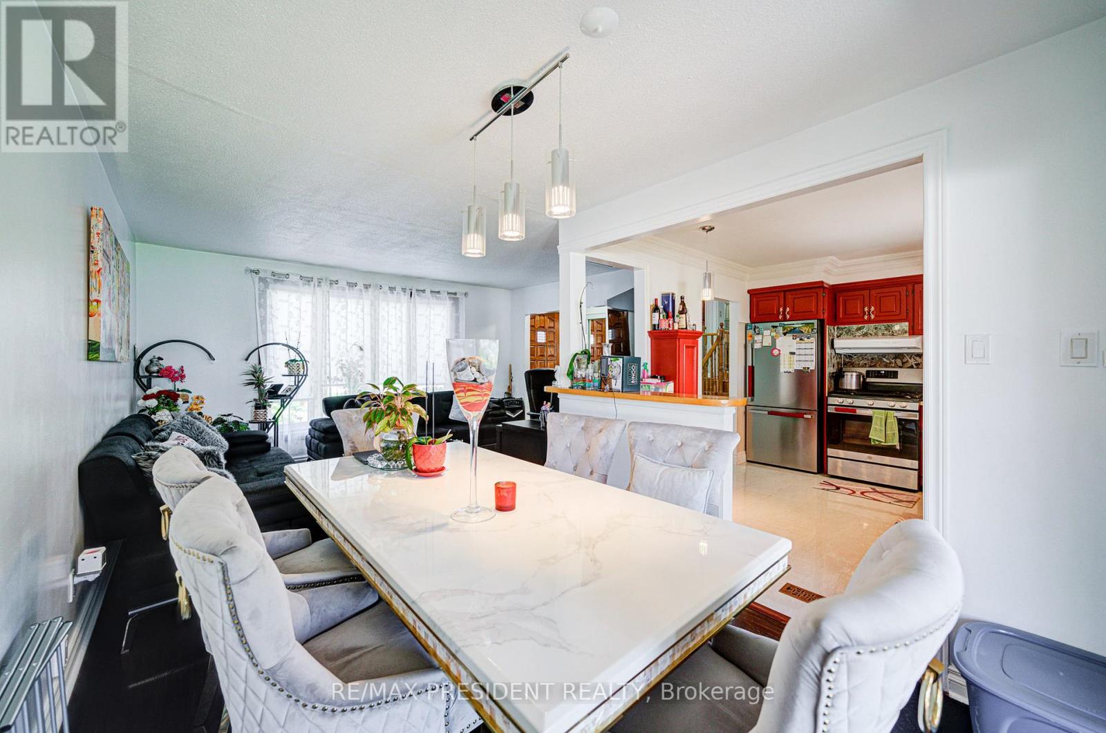 74 Bloomington Crescent, Toronto, Ontario  M3N 1R1 - Photo 12 - W12589386