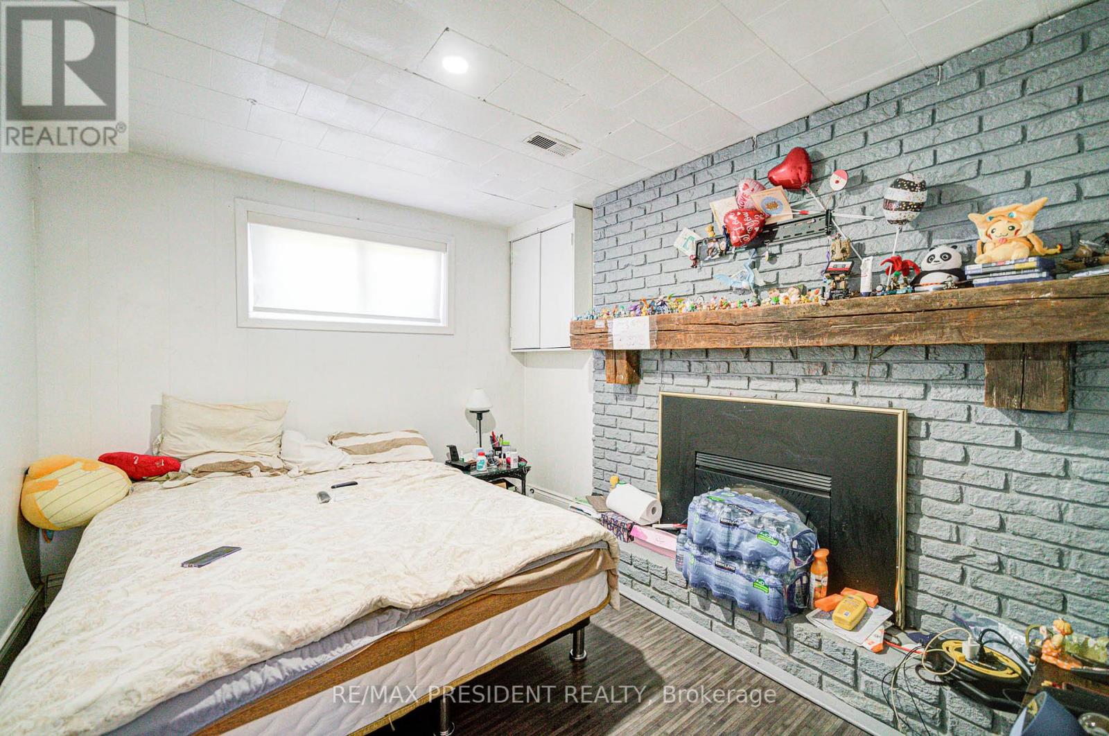 74 Bloomington Crescent, Toronto, Ontario  M3N 1R1 - Photo 31 - W12589386