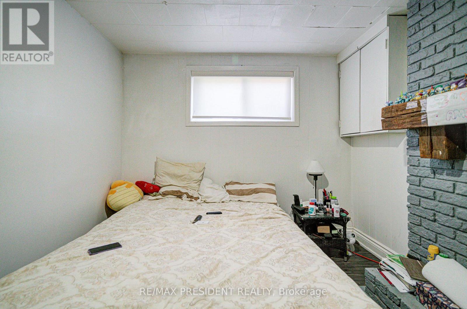 74 Bloomington Crescent, Toronto, Ontario  M3N 1R1 - Photo 32 - W12589386