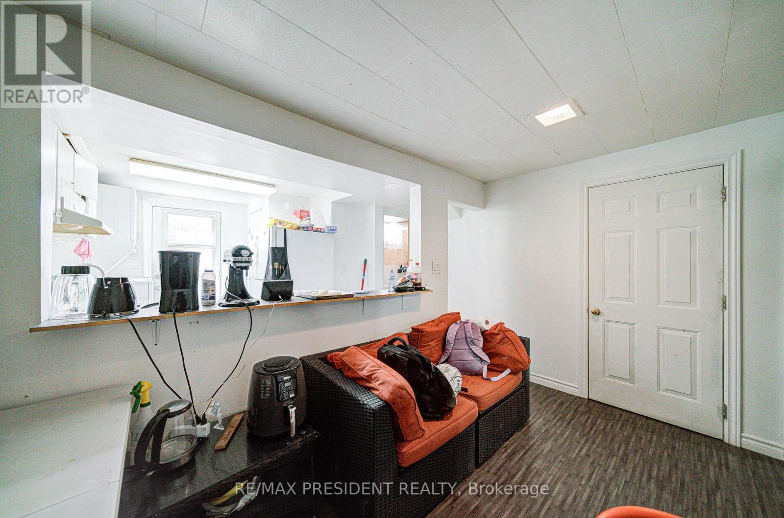 74 Bloomington Crescent, Toronto, Ontario  M3N 1R1 - Photo 35 - W12589386