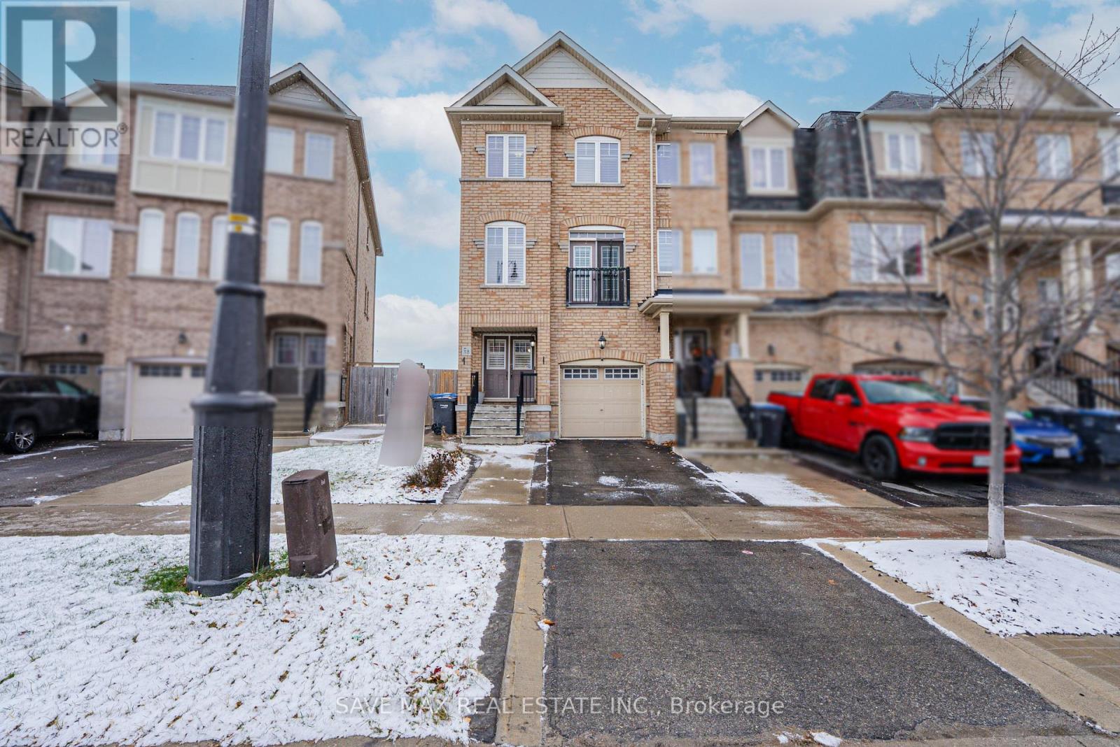 18 NEW PINES TRAIL, Brampton, Ontario