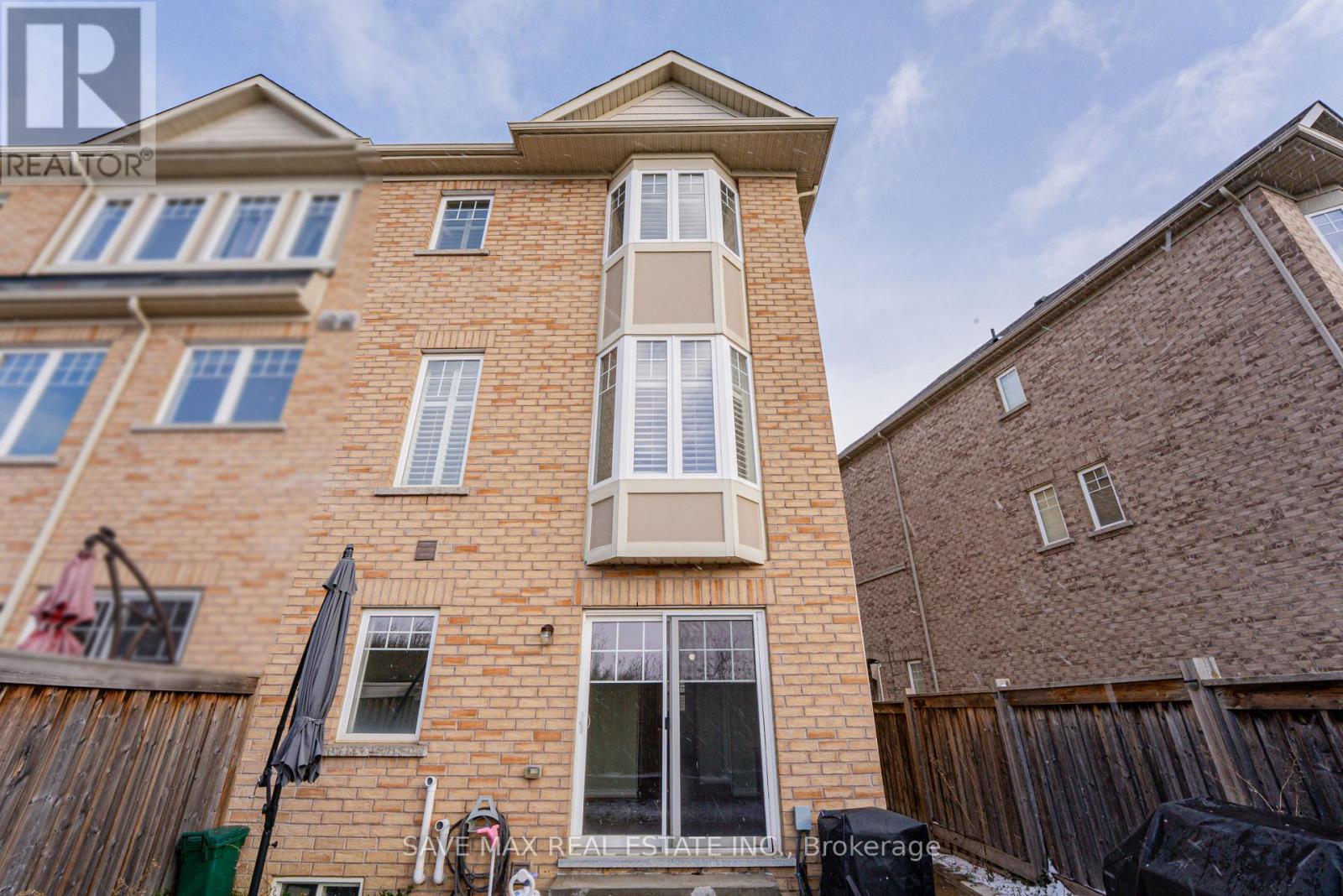 18 New Pines Trail, Brampton, Ontario  L6Z 0G7 - Photo 29 - W12589396