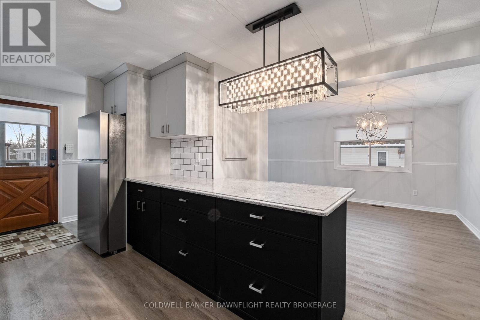 12 Redford Drive, South Huron, Ontario  N0M 1S3 - Photo 11 - X12262581