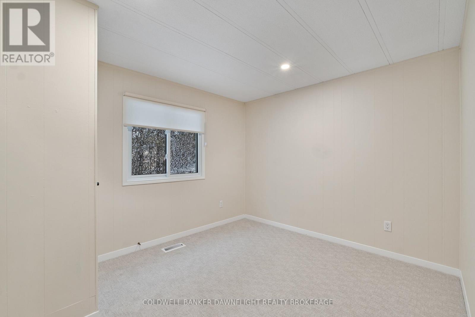 12 Redford Drive, South Huron, Ontario  N0M 1S3 - Photo 18 - X12262581