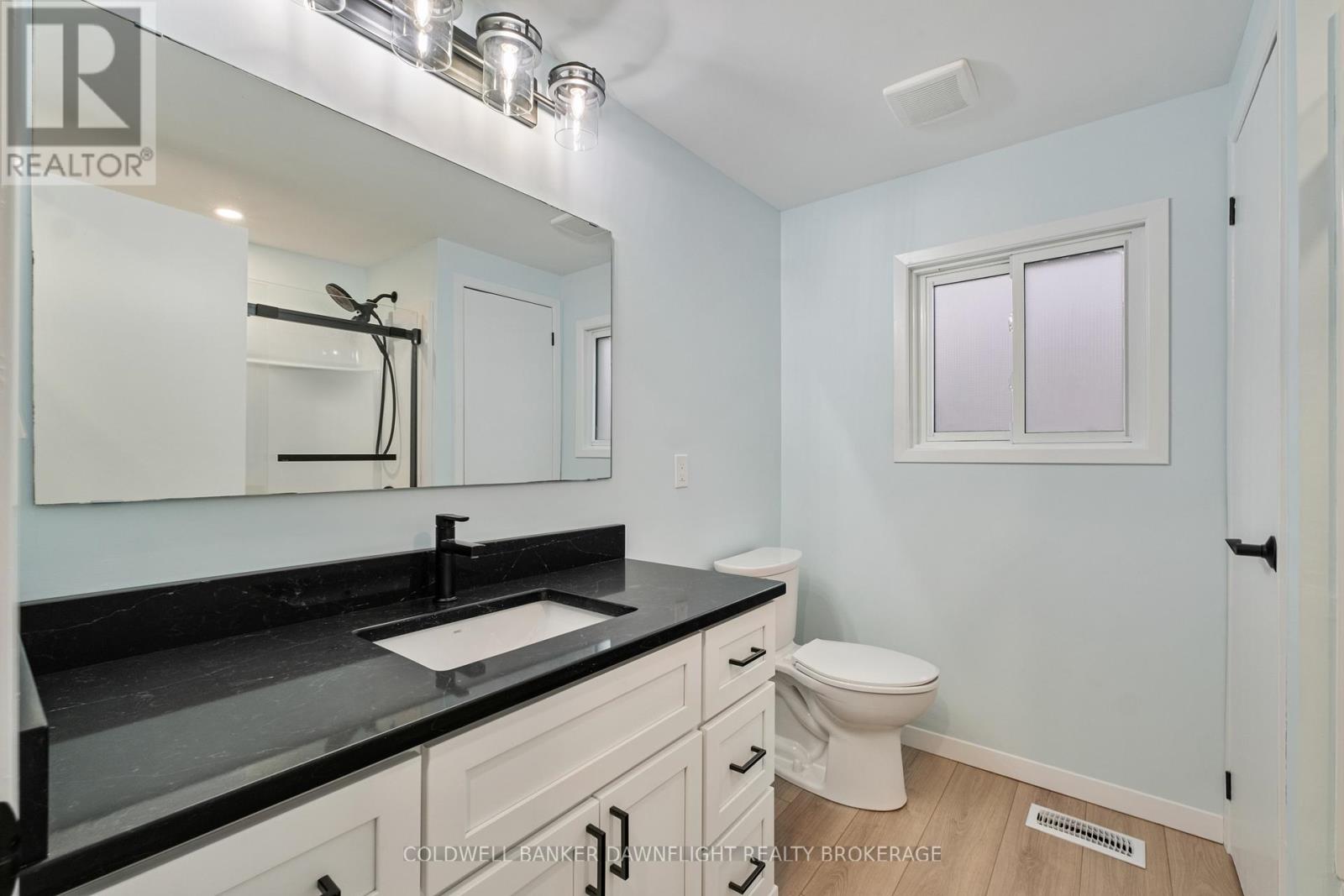 12 Redford Drive, South Huron, Ontario  N0M 1S3 - Photo 22 - X12262581