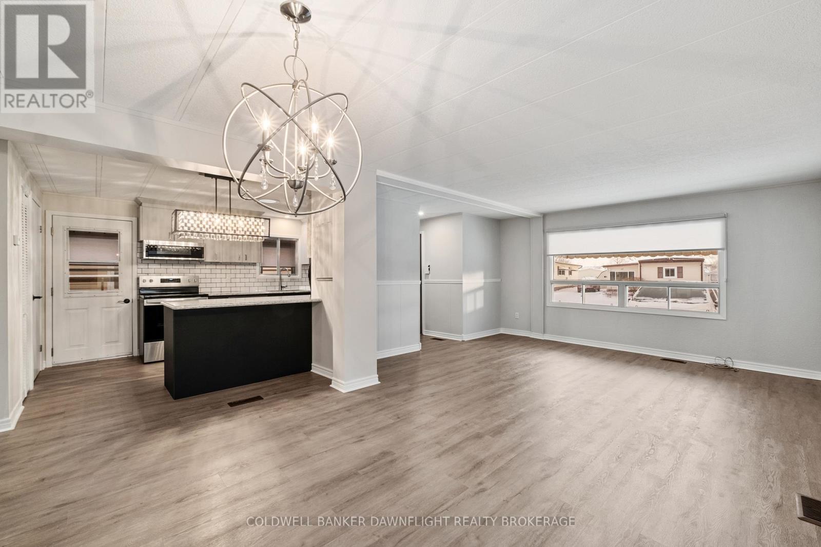 12 Redford Drive, South Huron, Ontario  N0M 1S3 - Photo 6 - X12262581