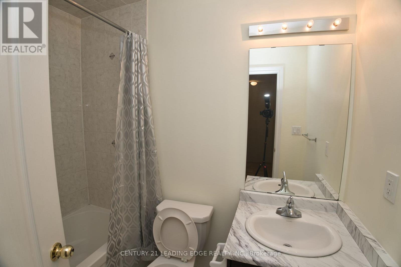 26 Shiff Crescent, Brampton, Ontario  L6Z 0H5 - Photo 22 - W12570394