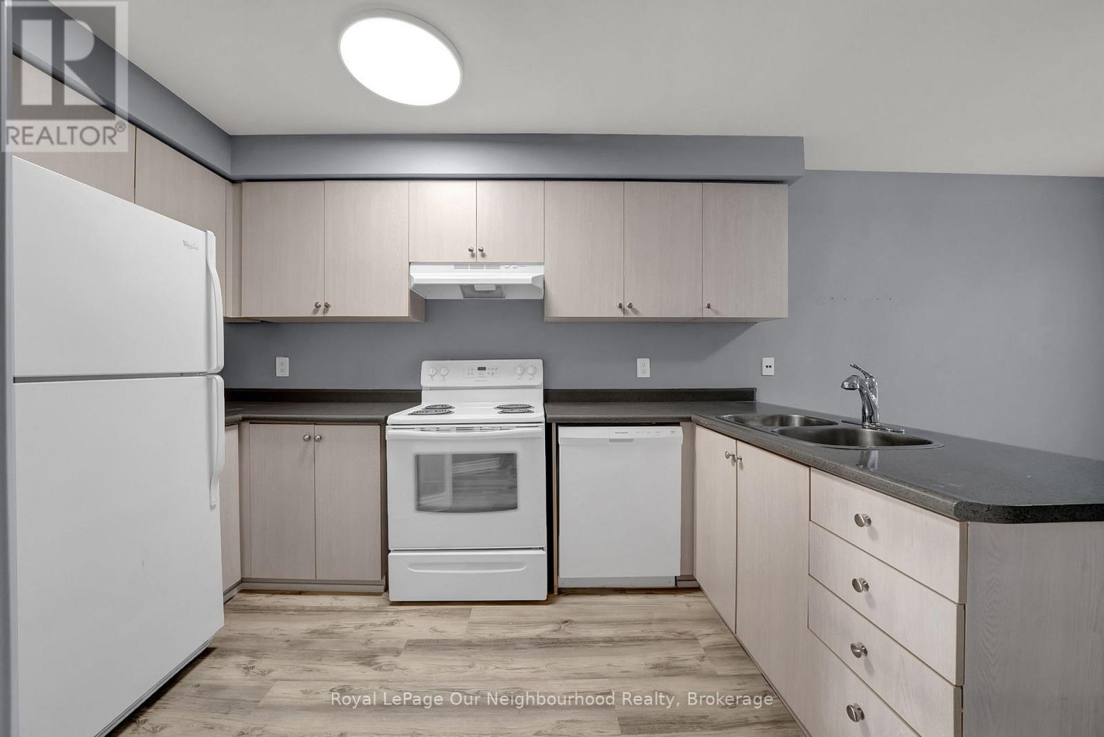 45 Salmon Way, Whitby, Ontario  L1N 9M8 - Photo 16 - E12589610