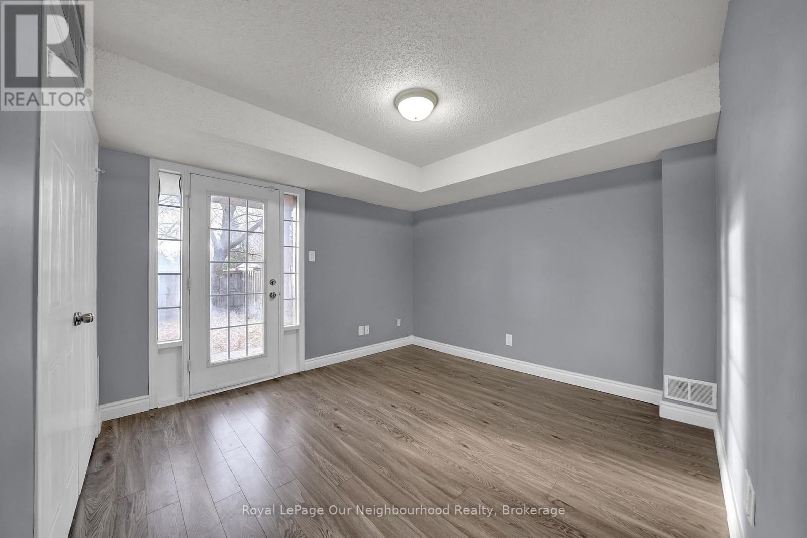 45 Salmon Way, Whitby, Ontario  L1N 9M8 - Photo 3 - E12589610