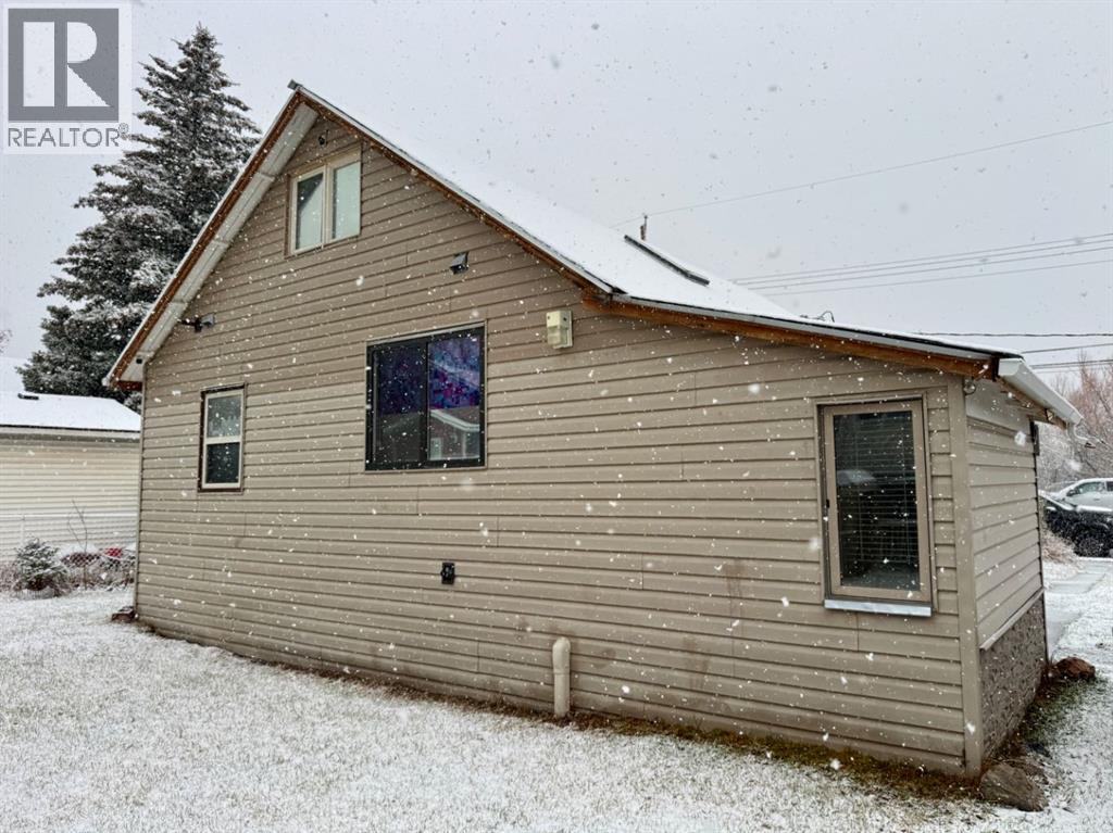 648 Main Street, Pincher Creek, Alberta  T0K 1W0 - Photo 24 - A2271206