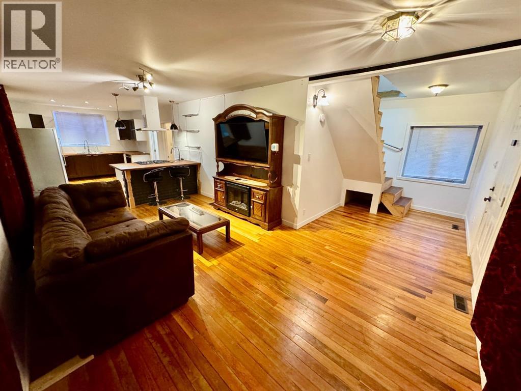 648 Main Street, Pincher Creek, Alberta  T0K 1W0 - Photo 10 - A2271206