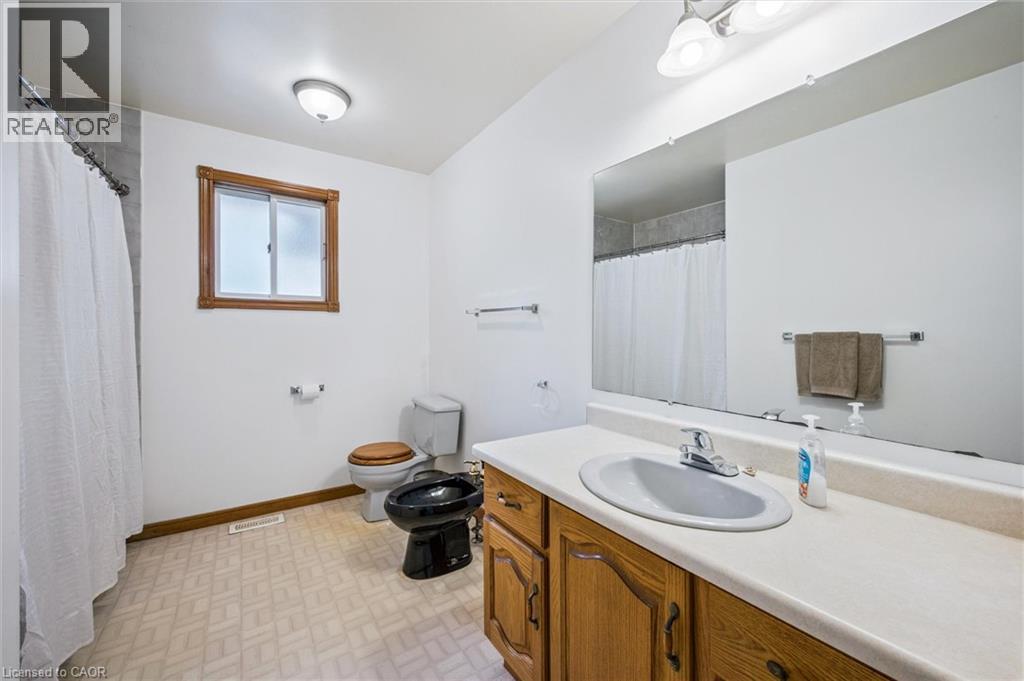 42 Azores Crescent, Cambridge, Ontario  N1R 7Z4 - Photo 26 - 40773327