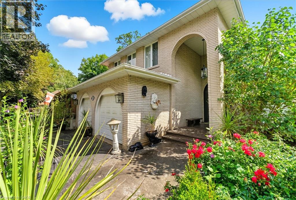 267 Memorial Drive, Brantford, Ontario  N3R 7G6 - Photo 2 - 40773091