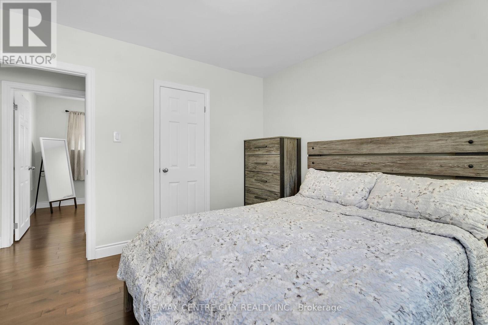 1951 Duluth Crescent, London East, Ontario  N5V 5C9 - Photo 18 - X12589546