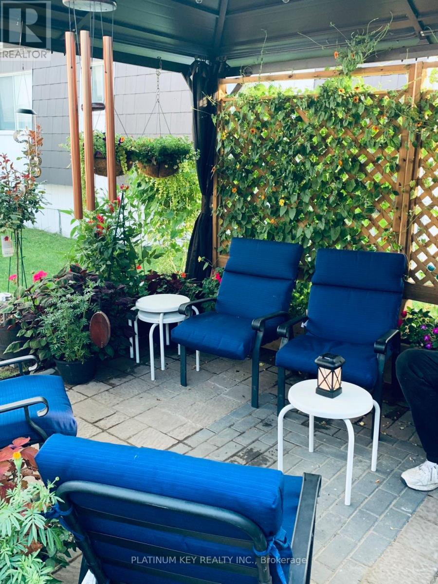 477 Richard Crescent, Strathroy-Caradoc, Ontario  N7G 3P4 - Photo 25 - X12589596