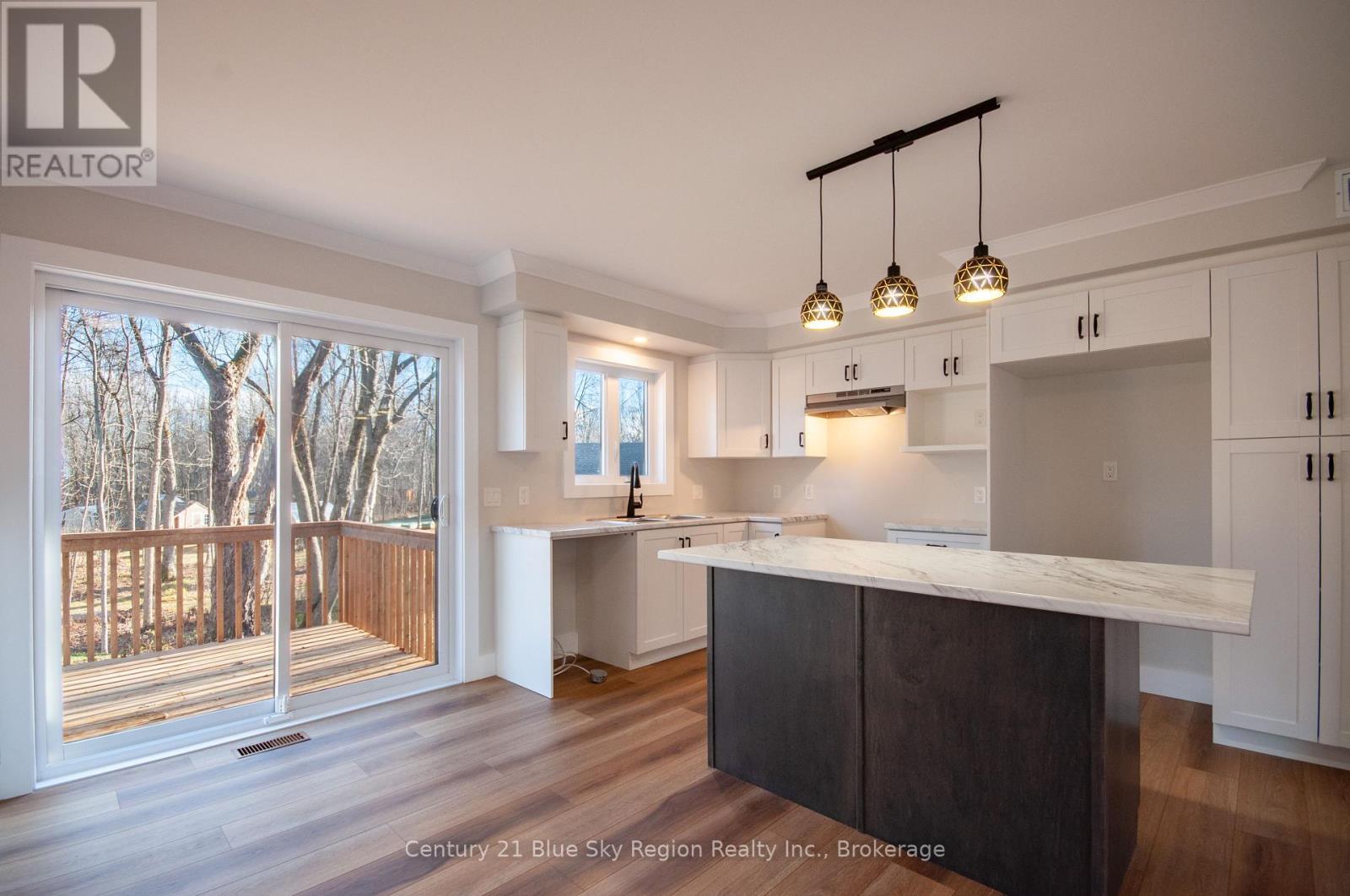 335 Waltonian Drive, Callander, Ontario  P0H 1H0 - Photo 13 - X12542490