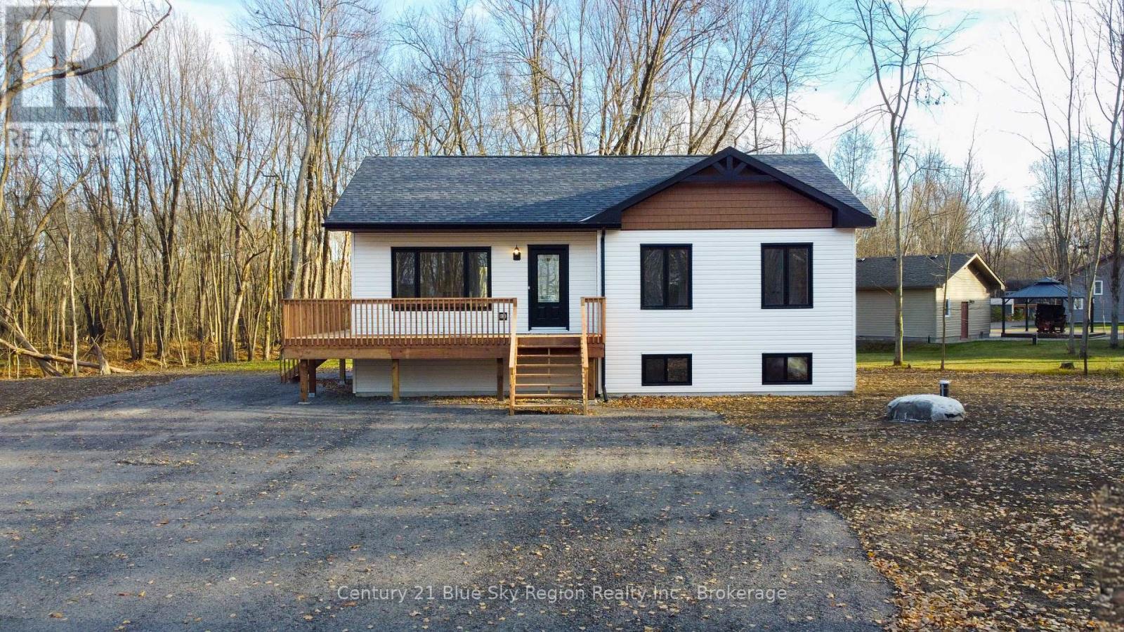 335 Waltonian Drive, Callander, Ontario  P0H 1H0 - Photo 33 - X12542490