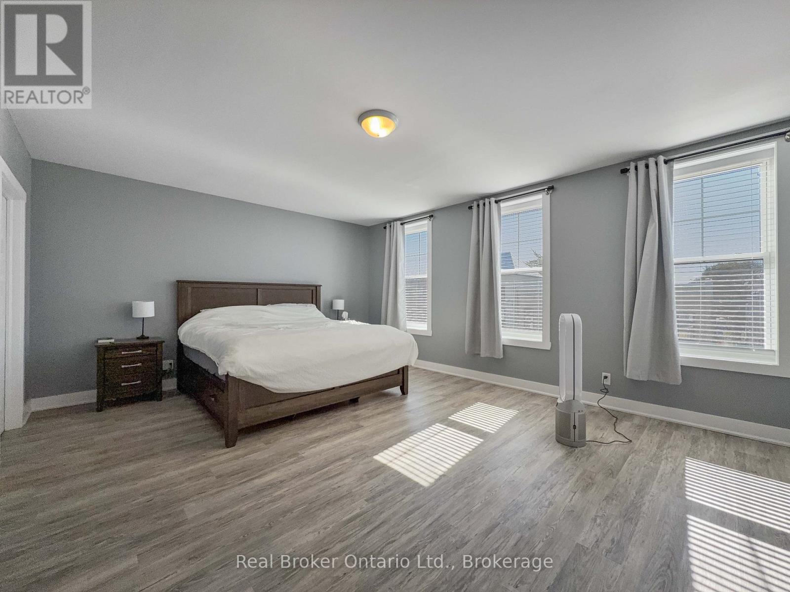 174 High Street, Saugeen Shores, Ontario  N0H 2L0 - Photo 12 - X12438828