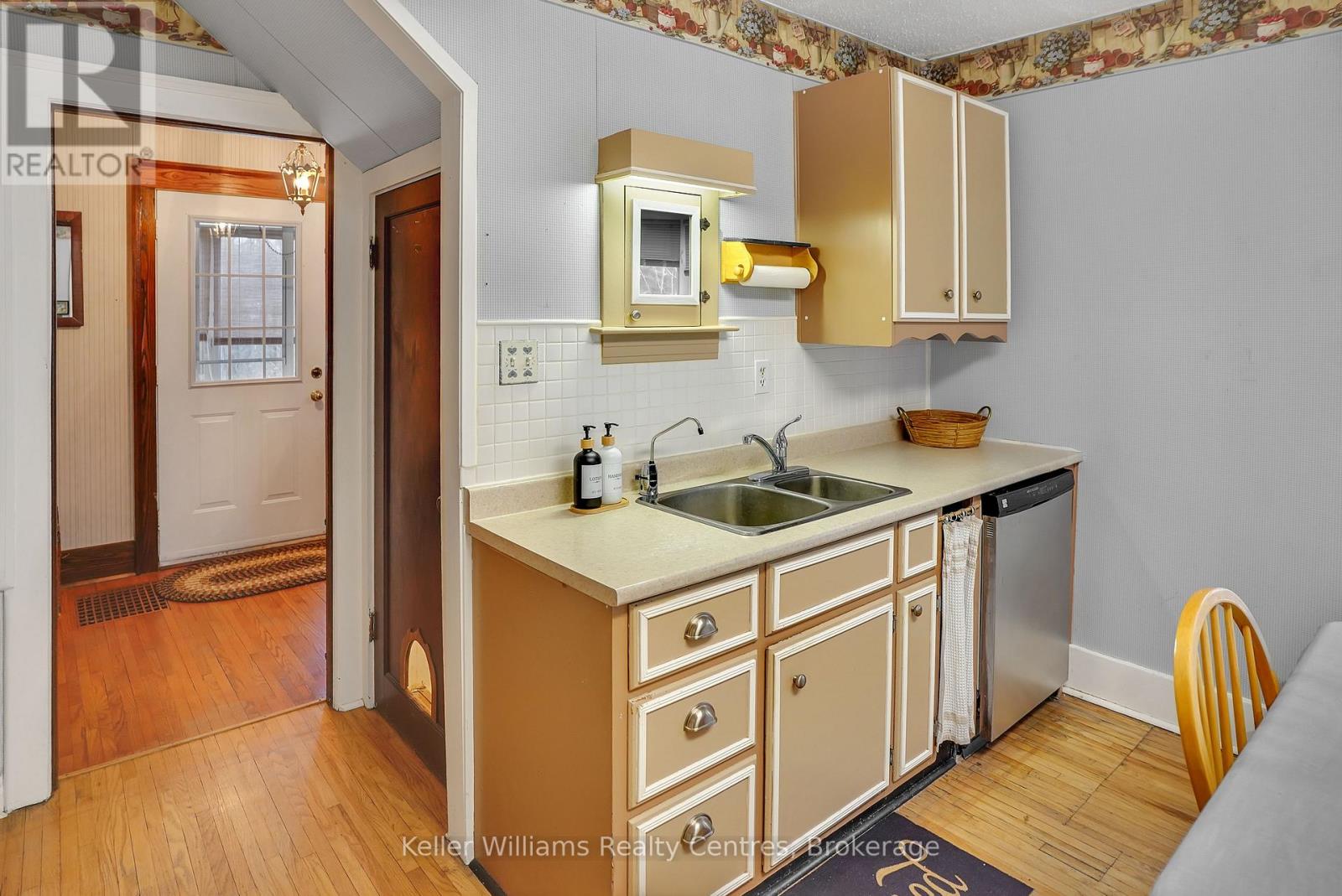 50 Sydenham Road, Grey Highlands, Ontario N0C 1E0 - Photo 18 - X12584794