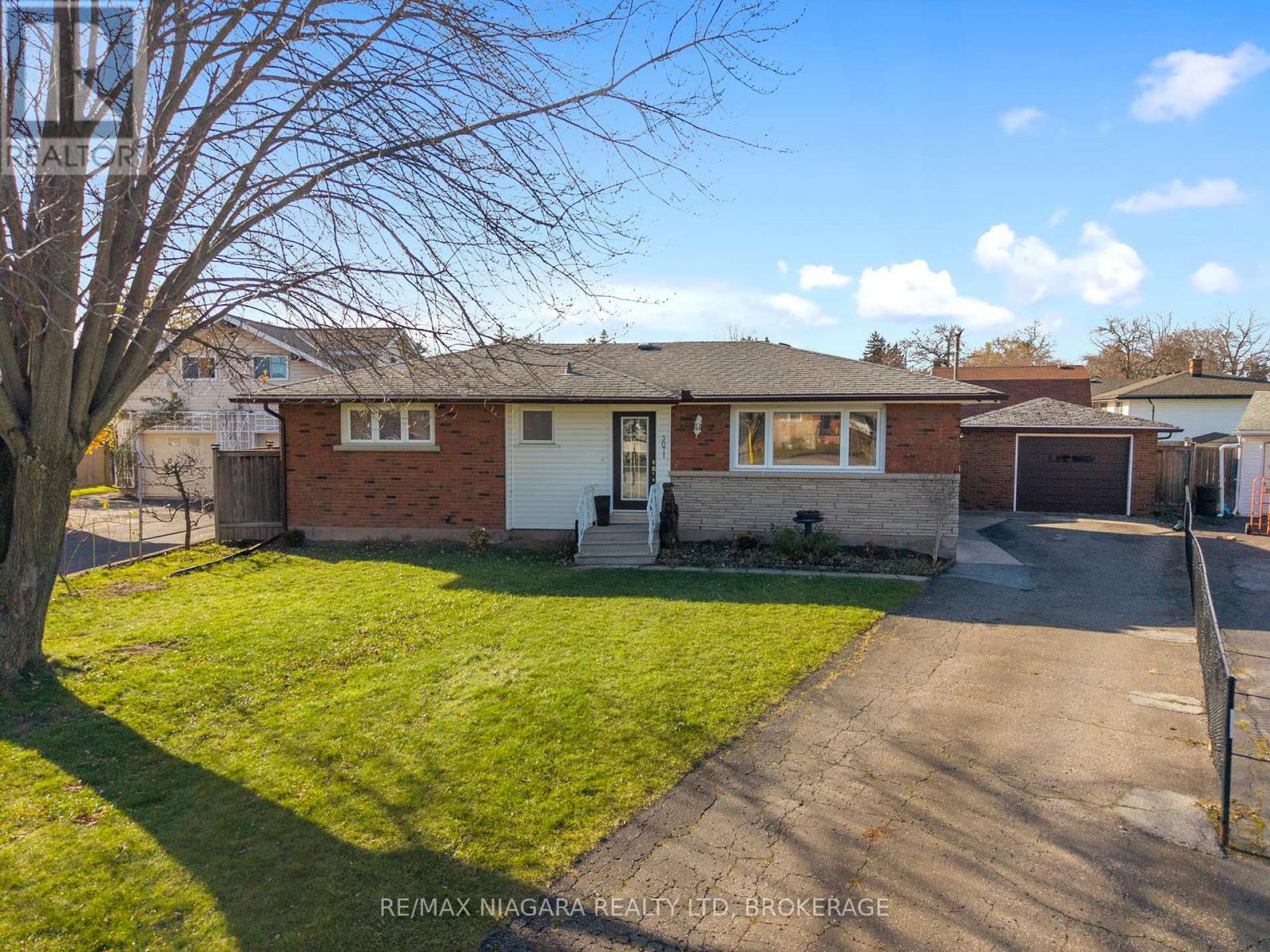 3071 Basswood Court, Niagara Falls, Ontario  L2J 2G9 - Photo 1 - X12589450