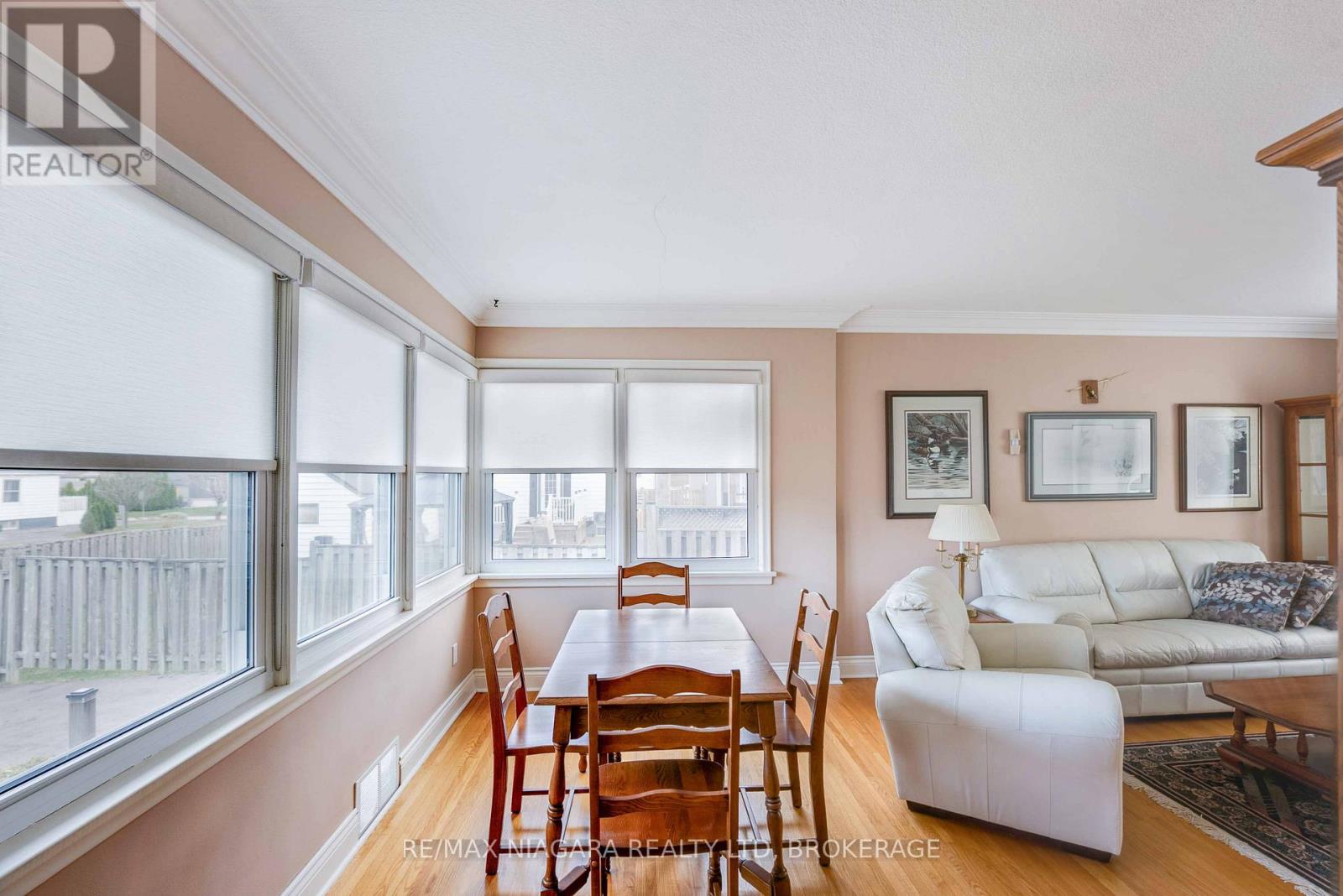 53 Metcalfe Street, Thorold (Thorold Downtown), Ontario  L2V 3A2 - Photo 4 - X12589536