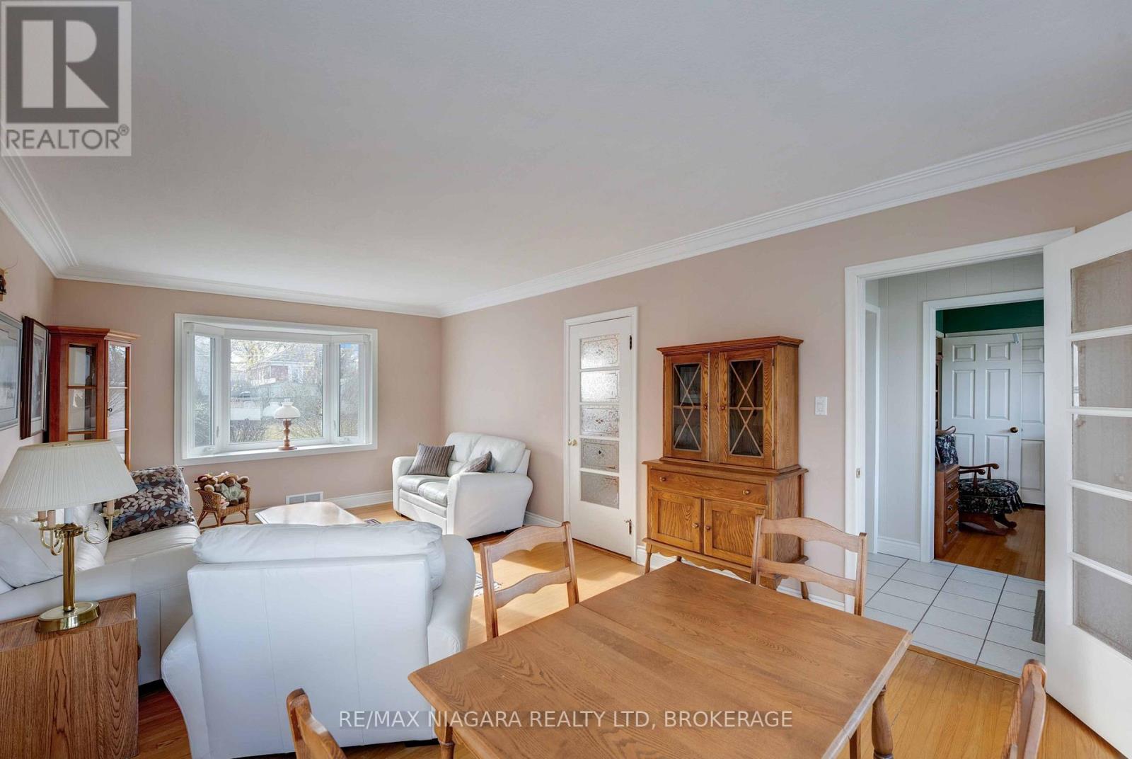 53 Metcalfe Street, Thorold (Thorold Downtown), Ontario  L2V 3A2 - Photo 6 - X12589536