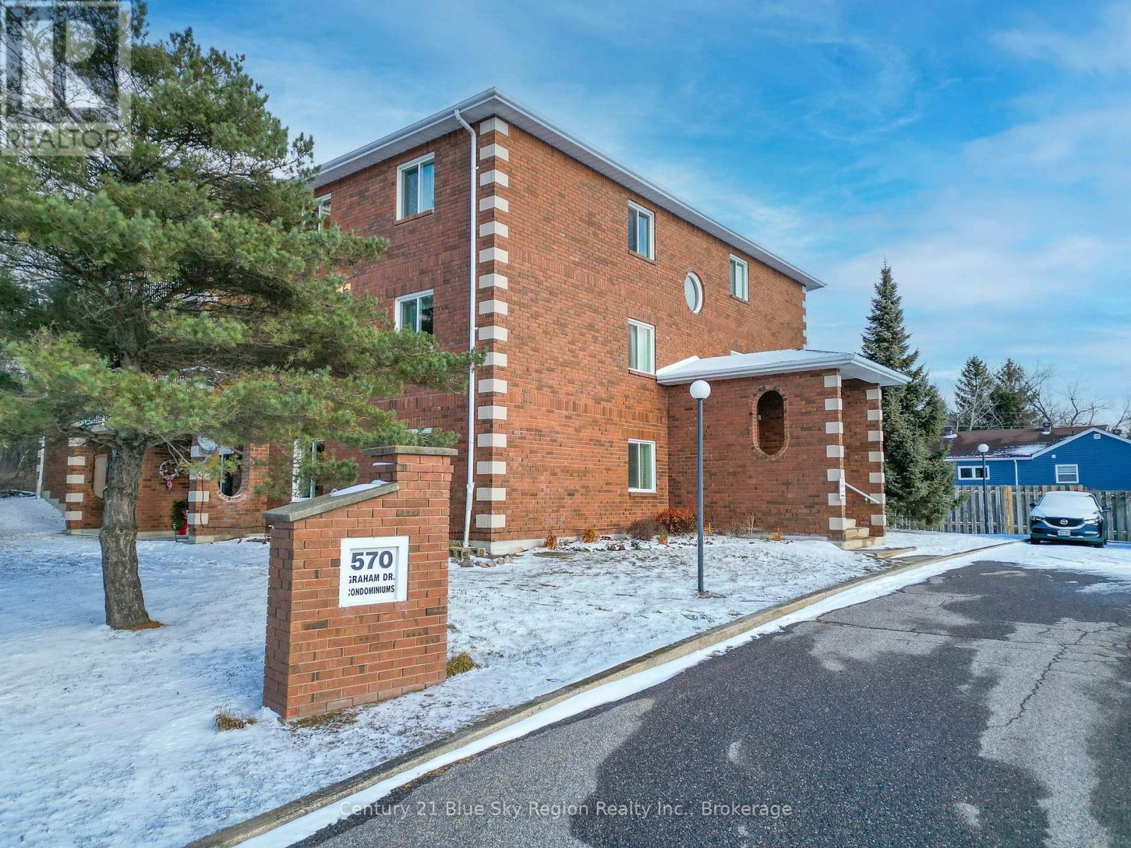 6 - 570 Graham Drive, North Bay (Widdifield), Ontario  P1B 9M7 - Photo 3 - X12589550