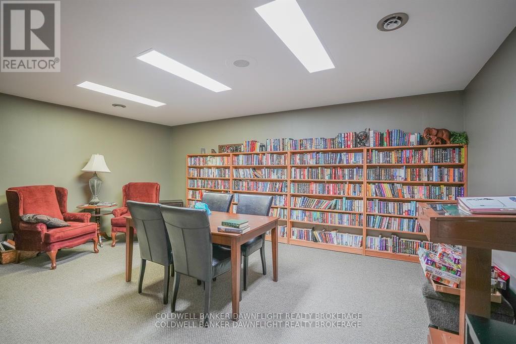 12 Redford Drive, South Huron, Ontario  N0M 1S3 - Photo 34 - X12262581