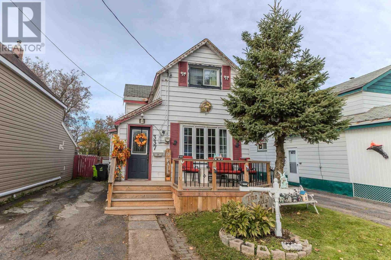 337 North St, Sault Ste. Marie, Ontario P6B 2A7 - Photo 1 - SM253145