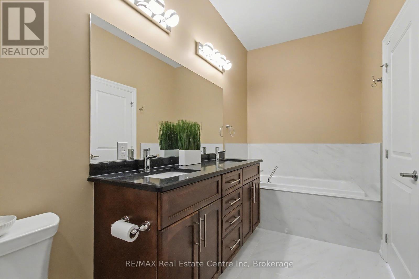 1404 - 1878 Gordon Street, Guelph, Ontario  N1L 0P4 - Photo 36 - X12589486