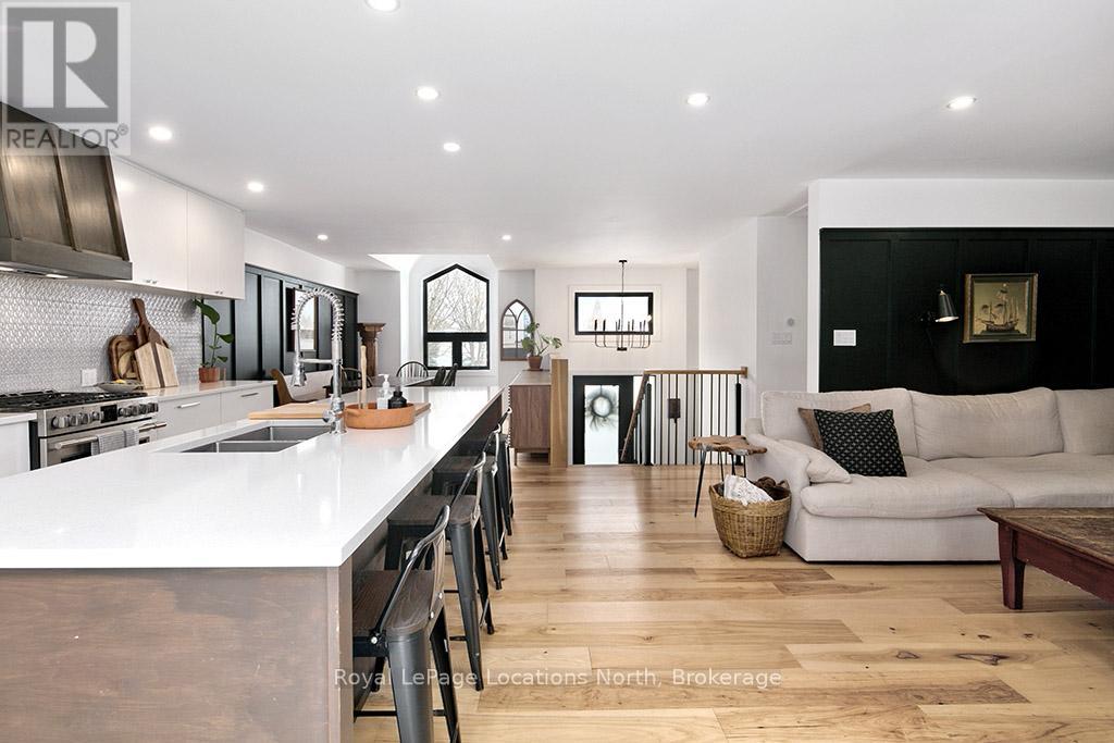 9 Shirley Court, Blue Mountains, Ontario  N0H 2P0 - Photo 13 - X12589624